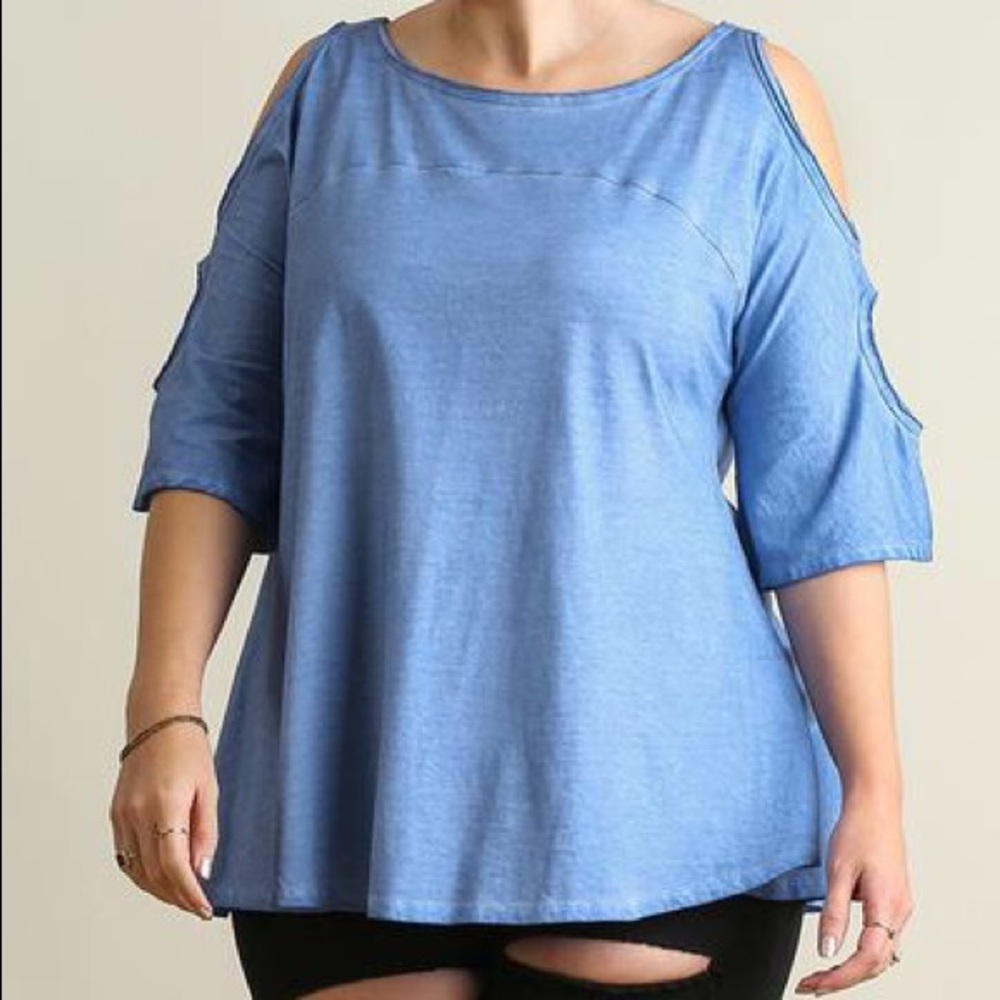 Umgee Plus size Cold shoulder top